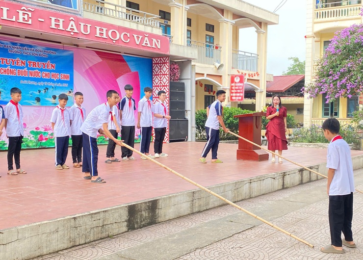 Xã Đoài Phương tổ chức truyền thông phòng, chống tai nạn thương tích, đuối nước và xâm hại trẻ em

- Ảnh 3.