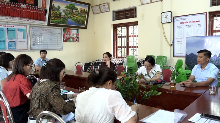 Xã Mỹ Đức tăng cường kiểm tra an toàn thực phẩm tại các bếp ăn tập thể trường học và các cơ sở cung cấp nguyên liệu thực phẩm, cơ sở chế biến suất ăn sẵn cho các trường&nbsp; học- Ảnh 4.