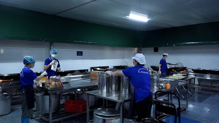 Xã Mỹ Đức tăng cường kiểm tra an toàn thực phẩm tại các bếp ăn tập thể trường học và các cơ sở cung cấp nguyên liệu thực phẩm, cơ sở chế biến suất ăn sẵn cho các trường&nbsp; học- Ảnh 13.