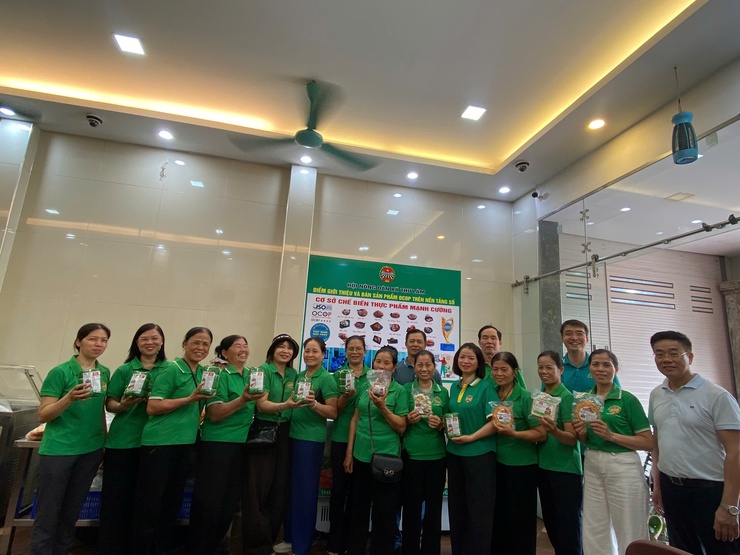 Hội Nông dân xã Thư Lâm học tập mô hình sản xuất – kinh doanh hiệu quả gắn với chuyển đổi số- Ảnh 6.