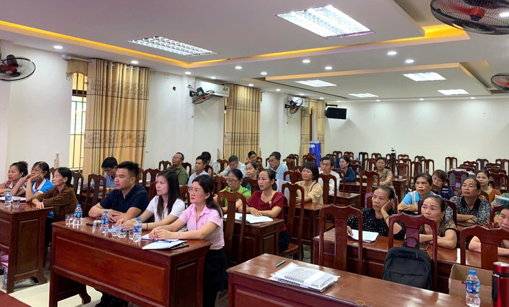 Tập huấn nghiệp vụ tín dụng chính sách cho Tổ tiết kiệm và vay vốn trên địa bàn xã Thanh Oai- Ảnh 2.
