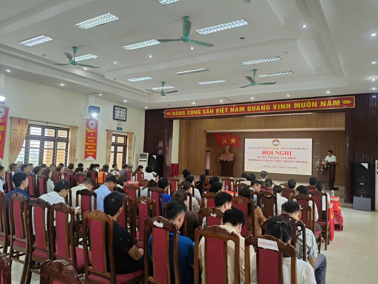 xã Bất Bạt: Đẩy mạnh tuyên truyền an toàn thực phẩm và phổ biến chính sách khuyến nông cho nhân dân- Ảnh 2.