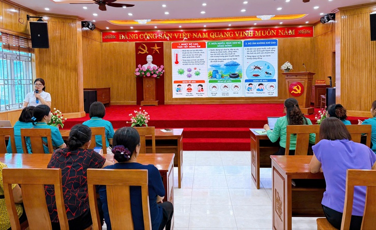 Hơn 100 hội viên nông dân tham gia buổi truyền thông phòng chống một số bệnh truyền nhiễm năm 2026- Ảnh 4.
