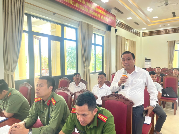 ỦY BAN NHÂN DÂN XÃ VĨNH THANH TỔ CHỨC HỘI NGHỊ THÔNG TIN VÀ TRIỂN KHAI CÔNG TÁC GPMB THỰC HIỆN DỰ ÁN XÂY DỰNG HOÀN THIỆN HTKT XUNG QUANH TRUNG TÂM GIAO LƯU HÀNG HÓA HUYỆN ĐÔNG ANH( NAY THUỘC XÃ VĨNH THANH)- Ảnh 7.