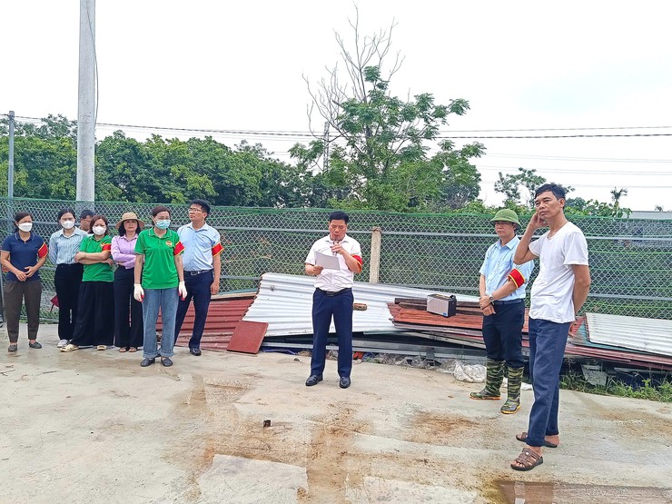 XÃ THẠCH THẤT TỔ CHỨC CƯỠNG CHẾ XỬ LÝ CÁC TRƯỜNG HỢP VI PHẠM ĐẤT ĐAI (ĐỢT 2)- Ảnh 1.