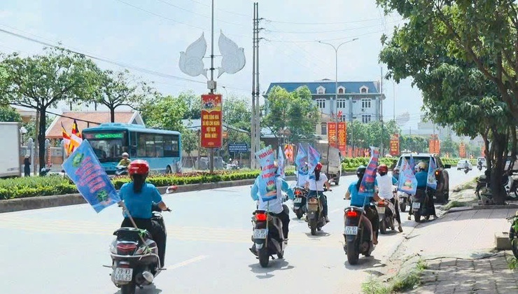 HỘI LHPN XÃ PHÚC THỌ PHỐI HỢP VỚI PHÒNG KINH TẾ TUYÊN TRUYỀN PHÒNG, CHỐNG RÁC THẢI NHỰA VÀ QUẢN LÝ CHẤT THẢI RẮN SINH HOẠT- Ảnh 5.
