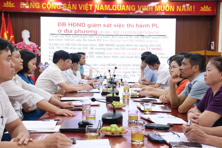 HĐND xã Vĩnh Thanh tổ chức hội nghị tập huấn, bồi dưỡng kỹ năng nghiệp vụ cho đại biểu HĐND xã khóa II, nhiệm kỳ 2026 – 2031.- Ảnh 6.