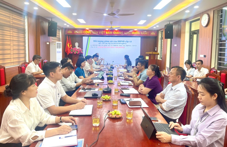 HĐND xã Vĩnh Thanh tổ chức hội nghị tập huấn, bồi dưỡng kỹ năng nghiệp vụ cho đại biểu HĐND xã khóa II, nhiệm kỳ 2026 – 2031.- Ảnh 7.