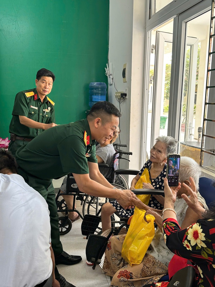 Hội Cựu chiến binh phường Thanh Liệt: Hành trình về nguồn tri ân tại miền Trung – tiếp nối truyền thống “Uống nước nhớ nguồn”- Ảnh 10.
