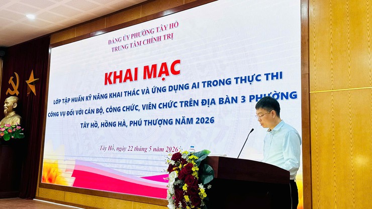 Trung tâm Chính trị phường Tây Hồ tổ chức khai mạc lớp tập huấn kỹ năng khai thác và ứng dụng AI trong thực thi công vụ đối với cán bộ, công chức, viên chức trên địa bàn  các phường Tây Hồ, Hồng Hà, Phú Thượng năm 2026- Ảnh 1.
