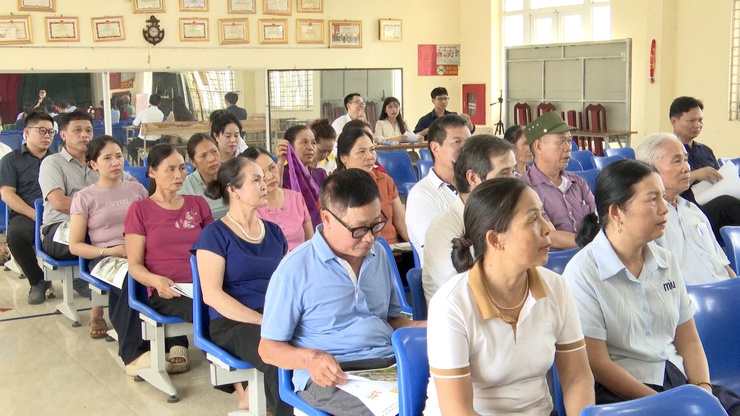 XÃ THƯ LÂM TỔ CHỨC HỘI NGHỊ LẤY Ý KIẾN CỘNG ĐỒNG DÂN CƯ VỀ ĐỒ ÁN ĐIỀU CHỈNH CỤC BỘ QUY HOẠCH KHU NHÀ Ở XÃ HỘI THƯ LÂM- Ảnh 4.