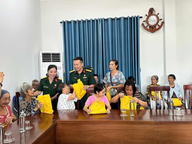 Hội Cựu chiến binh phường Thanh Liệt: Hành trình về nguồn tri ân tại miền Trung – tiếp nối truyền thống “Uống nước nhớ nguồn”- Ảnh 9.