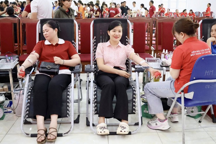 XÃ BA VÌ LAN TỎA TINH THẦN NHÂN ÁI QUA NGÀY HỘI HIẾN MÁU TÌNH NGUYỆN NĂM 2026- Ảnh 2.