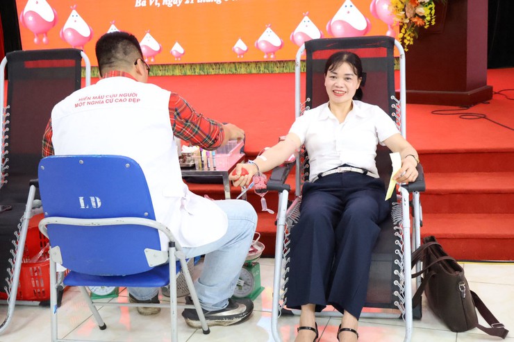 XÃ BA VÌ LAN TỎA TINH THẦN NHÂN ÁI QUA NGÀY HỘI HIẾN MÁU TÌNH NGUYỆN NĂM 2026- Ảnh 7.