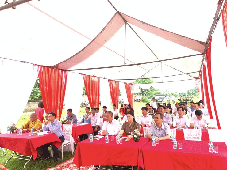 Nhân dân tự nguyện hiến đất, góp sức mở rộng giao thông nông thôn- Ảnh 1.