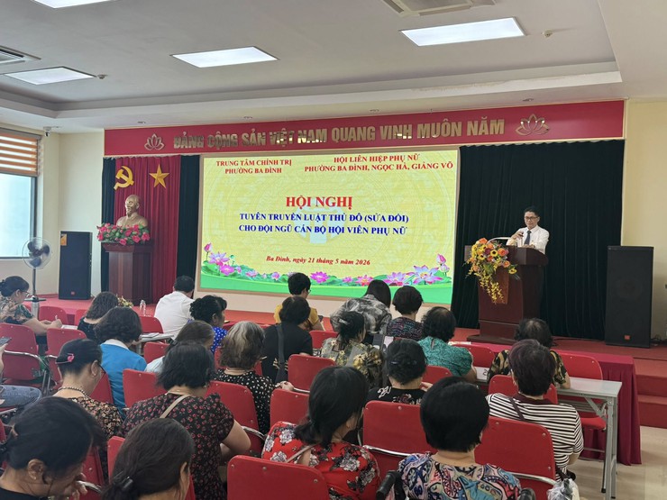 Phụ nữ Ngọc Hà tham gia tập huấn Luật Thủ đô (sửa đổi)- Ảnh 1.