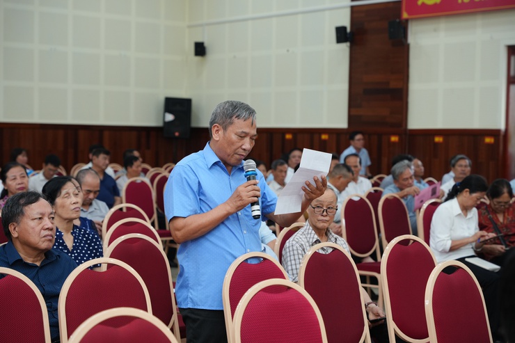Hội nghị tiếp xúc cử tri chuyên đề về công tác đảm bảo vệ sinh môi trường trên địa bàn xã Phù Đổng- Ảnh 4.