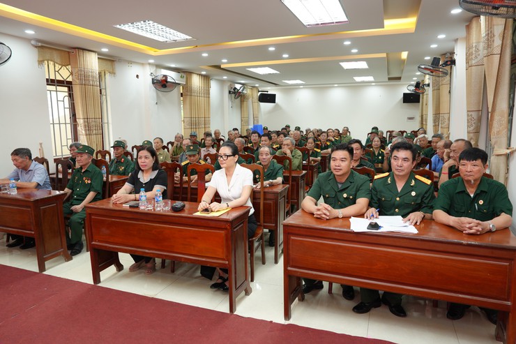 TOẠ ĐÀM VAI TRÒ CỰU CHIẾN BINH THAM GIA GIẢI PHÓNG MẶT BẰNG DỰ ÁN ĐẦU TƯ XÂY DỰNG KHU ĐÔ THỊ THỂ THAO OLYMPIC- Ảnh 2.