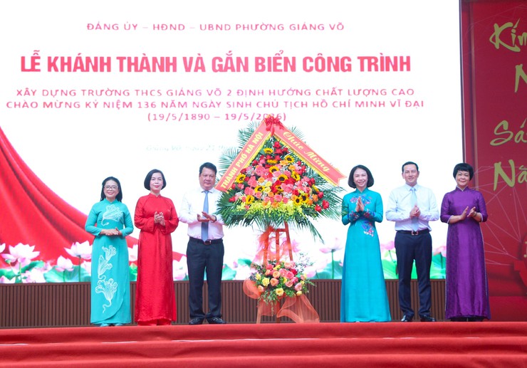 Lễ khánh thành và gắn biển công trình trường THCS Giảng Võ 2 định hướng chất lượng cao- Ảnh 1.