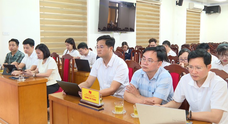 Ban Thường vụ Đảng ủy xã Hát Môn tổ chức Hội nghị trao đổi kỹ năng, thực hành ứng dụng nền tảng số HanoiWork trong thực thi công vụ.- Ảnh 1.