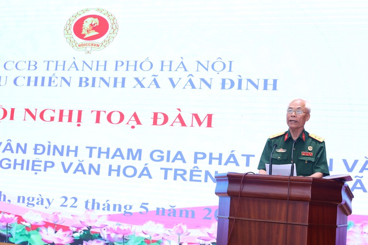Hội Cựu chiến binh xã Vân Đình tổ chức tọa đàm “Cựu chiến binh tham gia phát triển văn hóa và công nghiệp văn hóa trên địa bàn”- Ảnh 4.