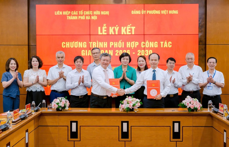Liên hiệp các tổ chức hữu nghị thành phố Hà Nội phối hợp Đảng ủy phường Việt Hưng thúc đẩy đối ngoại nhân dân- Ảnh 4.