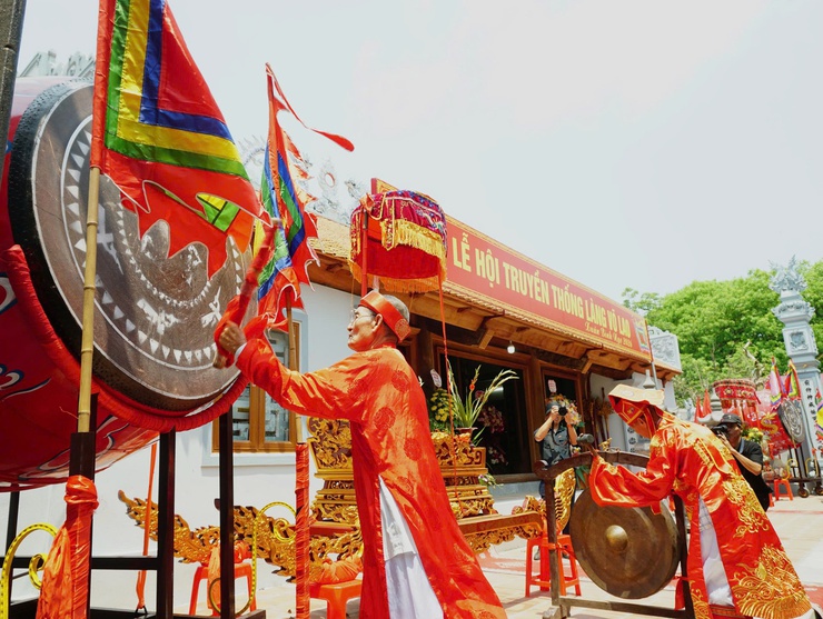 Gìn giữ, phát huy nét đẹp văn hoá, nghi lễ truyền thống qua lễ hội làng Võ Lao- Ảnh 4.