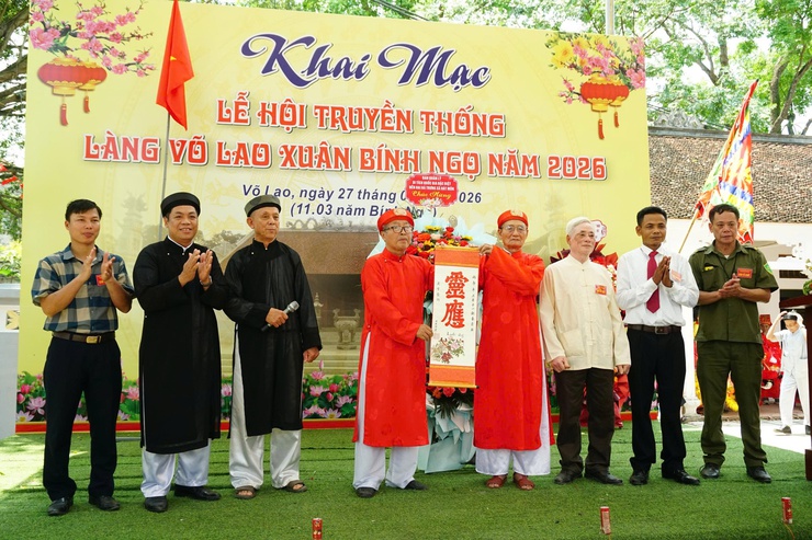Gìn giữ, phát huy nét đẹp văn hoá, nghi lễ truyền thống qua lễ hội làng Võ Lao- Ảnh 3.