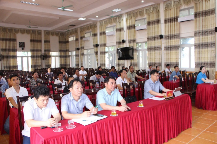 UBND xã Phú Nghĩa tổ chức thành công  phiên đấu giá quyền sử dụng đất công ích cho thuê sản xuất nông nghiệp - Ảnh 2.