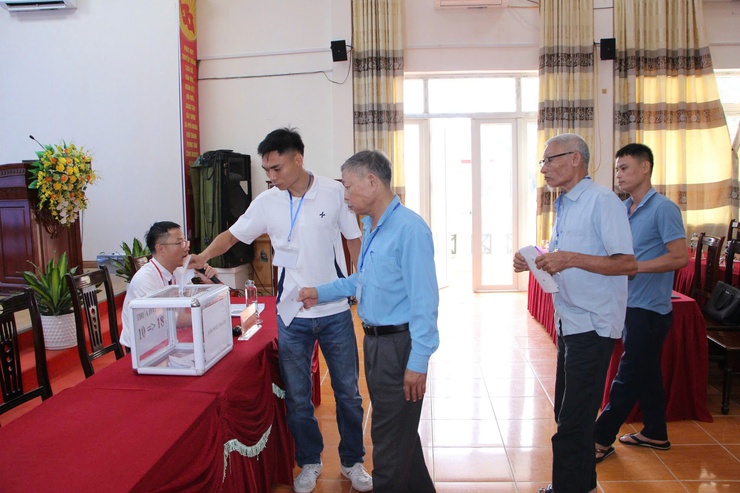 UBND xã Phú Nghĩa tổ chức thành công  phiên đấu giá quyền sử dụng đất công ích cho thuê sản xuất nông nghiệp - Ảnh 6.