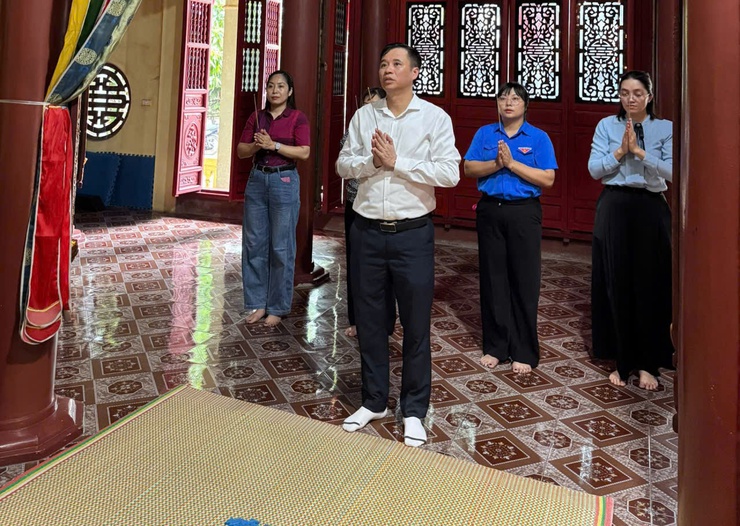 Xã Bình Minh chúc mừng Đại lễ Phật đản: Gắn kết đạo đời, xây dựng quê hương phát triển- Ảnh 4.