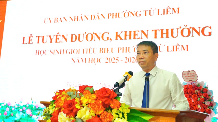 Phường Từ Liêm tuyên dương, khen thưởng 190 học sinh giỏi tiêu biểu năm học 2025-2026- Ảnh 11.