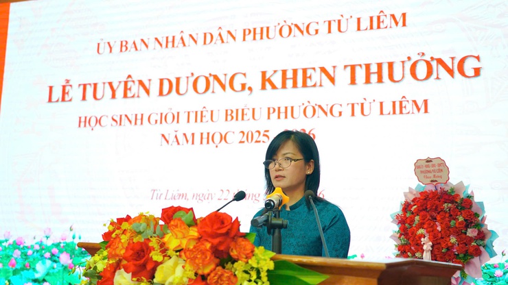 Phường Từ Liêm tuyên dương, khen thưởng 190 học sinh giỏi tiêu biểu năm học 2025-2026- Ảnh 3.