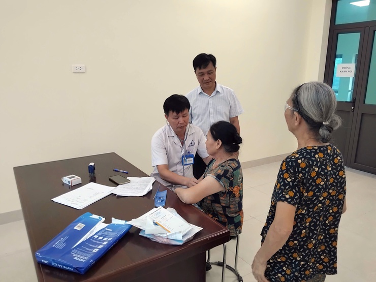 Trạm Y tế phường Chương Mỹ tổ chức tư vấn, khám sức khỏe cho người cao tuổi năm 2026- Ảnh 4.