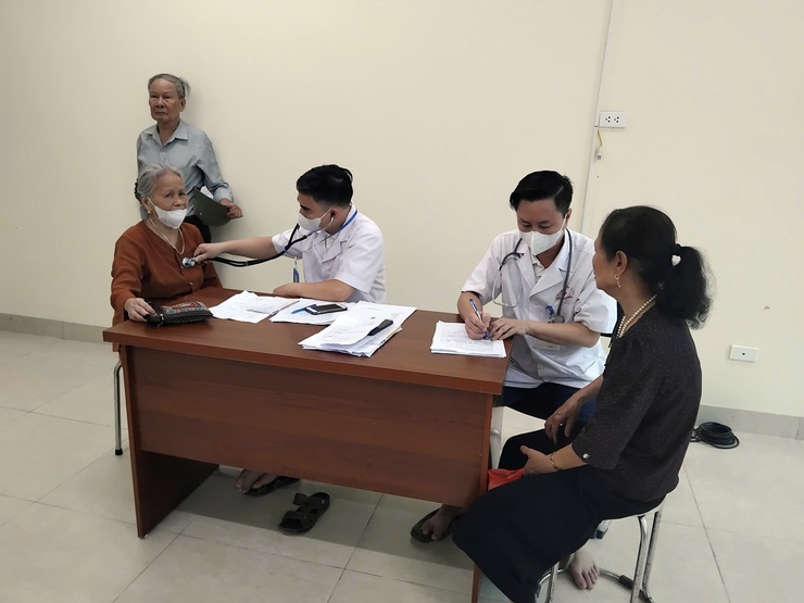 Trạm Y tế phường Chương Mỹ tổ chức tư vấn, khám sức khỏe cho người cao tuổi năm 2026- Ảnh 6.