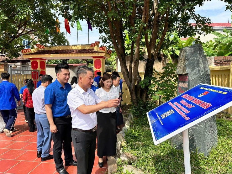 TUỔI TRẺ XÃ SÓC SƠN TIÊN PHONG CHUYỂN ĐỔI SỐ, LAN TỎA GIÁ TRỊ DI SẢN VĂN HÓA – LỊCH SỬ THÔNG QUA CÔNG TRÌNH THANH NIÊN "SỐ HÓA ĐỊA CHỈ ĐỎ- Ảnh 5.
