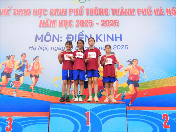 Đội tuyển thể thao phường Long Biên tham dự thi đấu Giải thể thao học sinh phổ thông thành phố Hà Nội năm học 2025 – 2026- Ảnh 2.