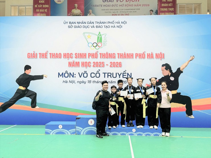 Đội tuyển thể thao phường Long Biên tham dự thi đấu Giải thể thao học sinh phổ thông thành phố Hà Nội năm học 2025 – 2026- Ảnh 3.
