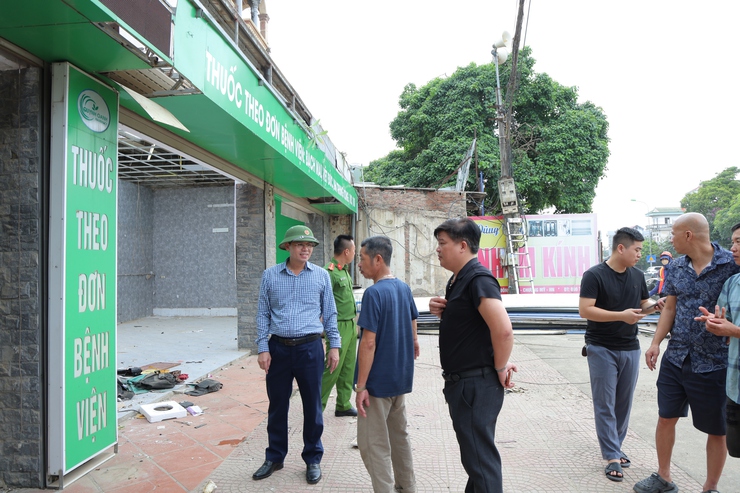 Người dân xã Phú Nghĩa thể hiện tinh thần khẩn trương, trách nhiệm trong công tác giải phóng mặt bằng Dự án cải tạo, nâng cấp Quốc lộ 6 đoạn Ba La – Xuân Mai- Ảnh 13.