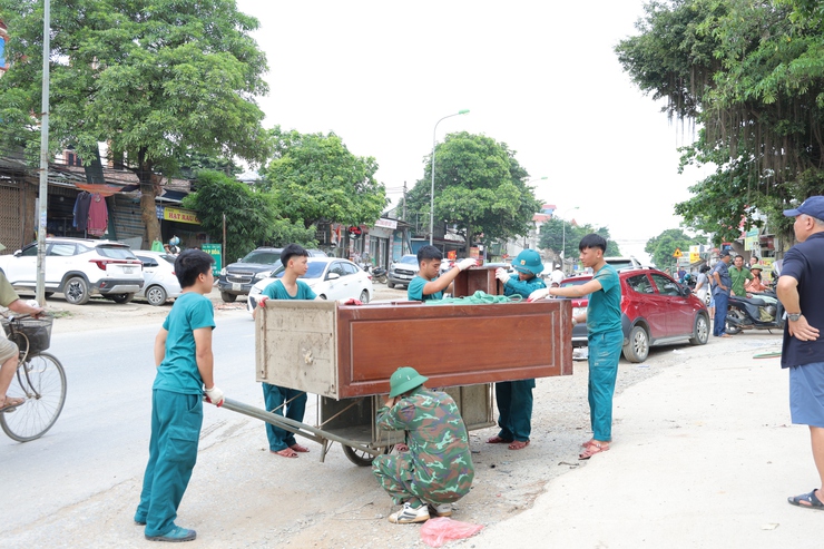 Người dân xã Phú Nghĩa thể hiện tinh thần khẩn trương, trách nhiệm trong công tác giải phóng mặt bằng Dự án cải tạo, nâng cấp Quốc lộ 6 đoạn Ba La – Xuân Mai- Ảnh 11.