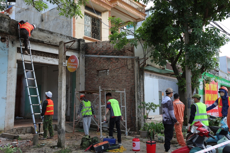 Người dân xã Phú Nghĩa thể hiện tinh thần khẩn trương, trách nhiệm trong công tác giải phóng mặt bằng Dự án cải tạo, nâng cấp Quốc lộ 6 đoạn Ba La – Xuân Mai- Ảnh 7.