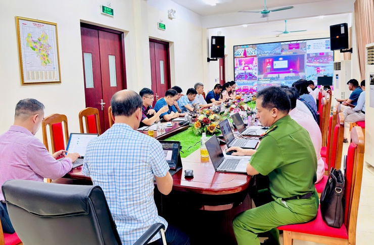 Đội ngũ cán bộ xã Nam Phù tham gia lớp bồi dưỡng nâng cao năng lực, xử lý tình huống thực tiễn bằng hình thức trực tuyến- Ảnh 1.