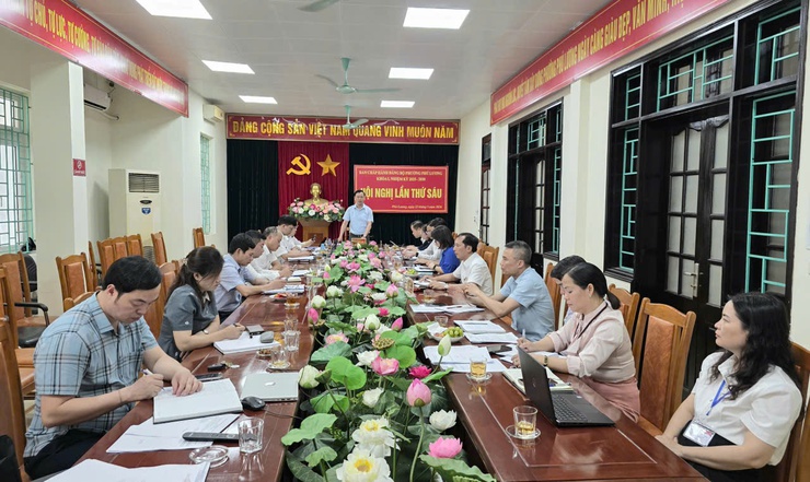 Hội nghị lần thứ 6 BCH Đảng bộ phường Phú Lương khóa I, nhiệm kỳ 2025 - 2030- Ảnh 1.