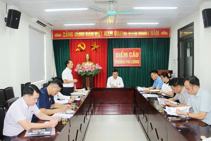 Ban Văn hoá - Xã hội HĐND phường Phú Lương giám sát việc thực hiện chế độ đối với người có công với cách mạng- Ảnh 1.