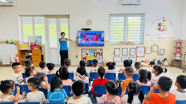 PHƯỜNG BỒ ĐỀ TẬP HUẤN CHUYÊN ĐỀ: "Ở NHÀ AN TOÀN - KHÔNG TAI NẠN THƯƠNG TÍCH - ĐÓN MÙA HÈ BỔ ÍCH" CHO GẦN 30 NGHÌN HỌC SINH TẠI CÁC ĐIỂM TRƯỜNG.- Ảnh 7.