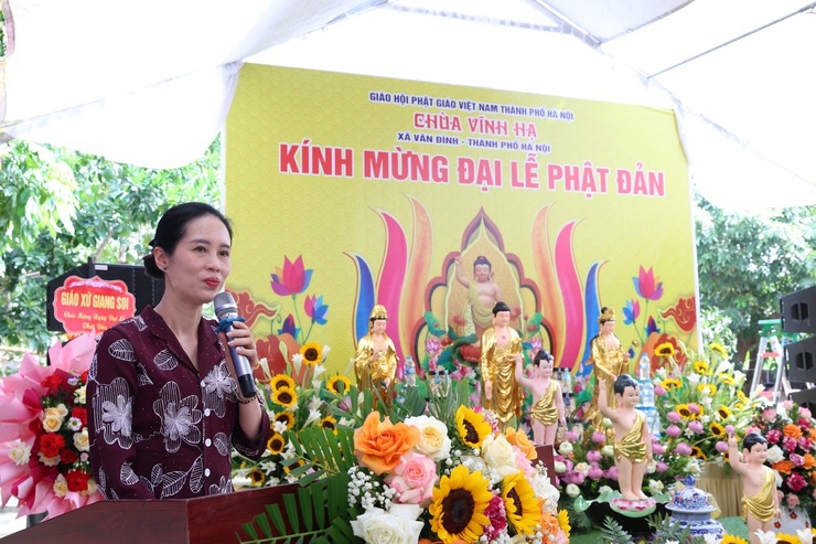 ĐẢNG ỦY - HĐND - UBND XÃ VÂN ĐÌNH DỰ, CHÚC MỪNG ĐẠI LỄ PHẬT ĐẢN PHẬT LỊCH 2570 TẠI CHÙA VĨNH PHÚC- Ảnh 3.