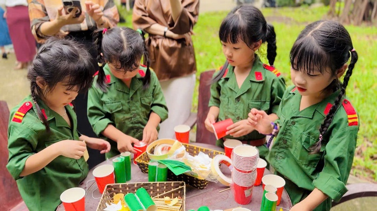 HÀNH TRÌNH VỀ ĐỊA CHỈ ĐỎ TẠI KHU DI TÍCH CÁCH MẠNG TRUNG GIÃ.- Ảnh 13.