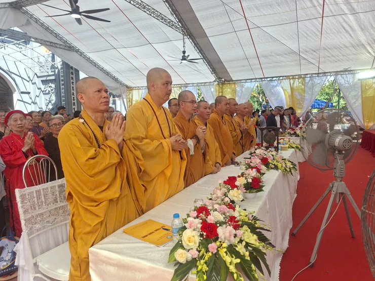 Đại lễ Phật đản PL.2570 tại Chùa Phổ Quang: Cầu quốc thái dân an, thắt chặt khối đại đoàn kết toàn dân tộc- Ảnh 15.