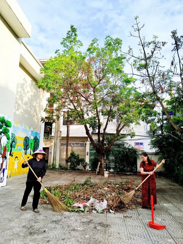 Ra quân chiến dịch vệ sinh môi trường, diệt bọ gậy phòng chống dịch bệnh sốt xuất huyết- Ảnh 5.