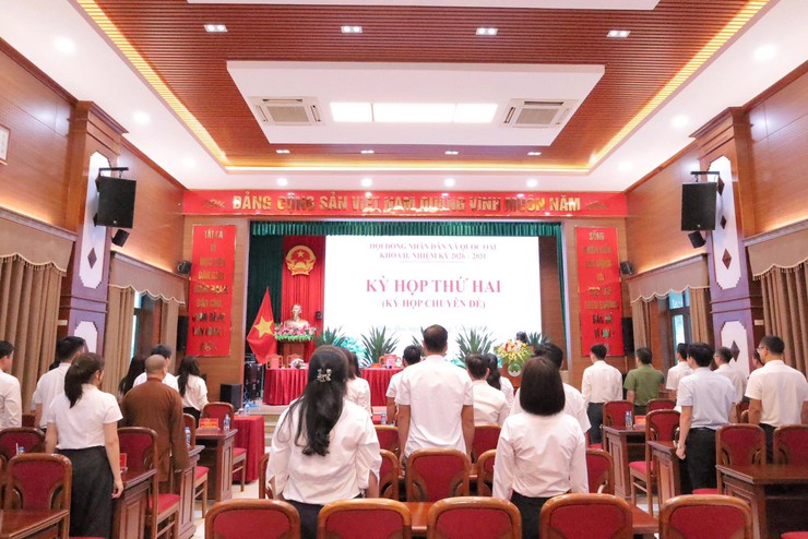 KỲ HỌP THỨ HAI HĐND XÃ QUỐC OAI QUYẾT NGHỊ NHIỀU NỘI DUNG QUAN TRỌNG CHO GIAI ĐOẠN PHÁT TRIỂN MỚI- Ảnh 2.